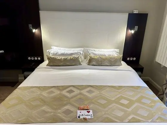 Superior Oda, 1 Büyük (Queen) Boy Yatak