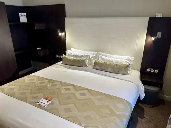 Superior Oda, 1 Büyük (Queen) Boy Yatak