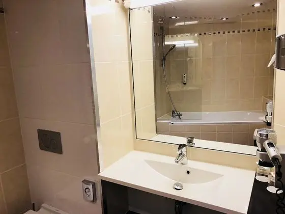 Superior Oda, 1 Büyük (Queen) Boy Yatak