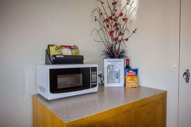 Family Oda, Birden Çok Yatak, Sigara İçilmez, Mikrodalga (Walk-in Shower)