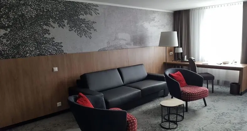 Süit, 1 Çift Kişilik Yatak, Küvet (Separate Living Room)