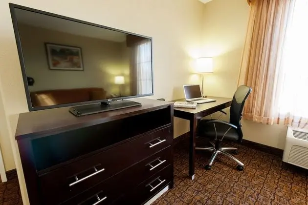 Standard Oda, 1 En Büyük (King) Boy Yatak, Sigara İçilmez (Oversized Room;with Sofabed)