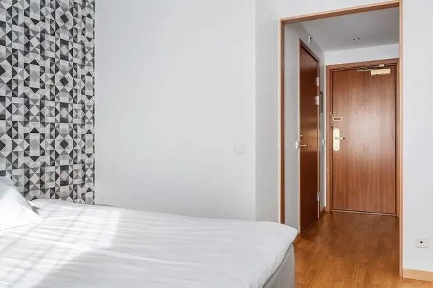 Standard Oda, 1 Büyük (Queen) Boy Yatak, Sigara İçilmez