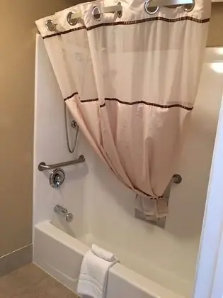 Süit, Birden Çok Yatak, Engellilere Uygun, Küvet