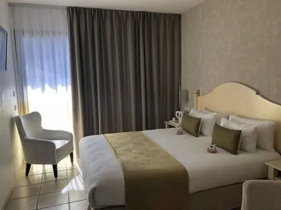 Comfort Oda, 1 Büyük (Queen) Boy Yatak, Sigara İçilmez, Teras