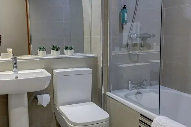 Family Oda, 2 Tek Kişilik Yatak, Sigara İçilmez