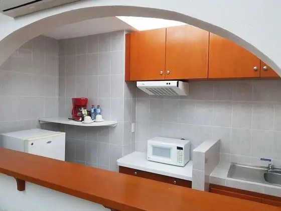 Süit, 1 En Büyük (King) Boy Yatak, Sigara İçilmez, Buzdolabı ve Mikrodalga