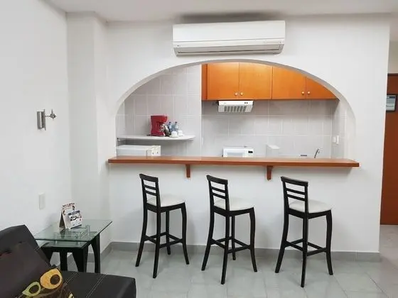 Süit, 1 En Büyük (King) Boy Yatak, Sigara İçilmez, Buzdolabı ve Mikrodalga