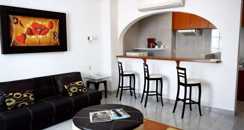 Süit, 1 En Büyük (King) Boy Yatak, Sigara İçilmez, Buzdolabı ve Mikrodalga