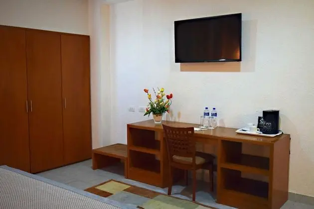 Süit, 1 En Büyük (King) Boy Yatak, Sigara İçilmez, Buzdolabı ve Mikrodalga