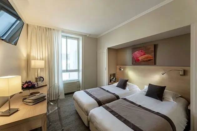 Comfort Oda, Birden Çok Yatak, Sigara İçilmez, Küvet