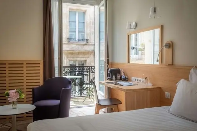 Deluxe Oda, 1 Büyük (Queen) Boy Yatak, Sigara İçilmez, Balkon
