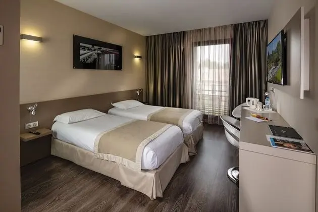 İki Ayrı Yataklı Oda, 2 Tek Kişilik Yatak