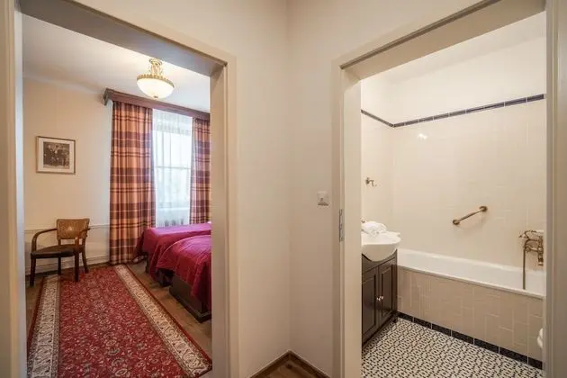 Tek Büyük Yataklı Oda