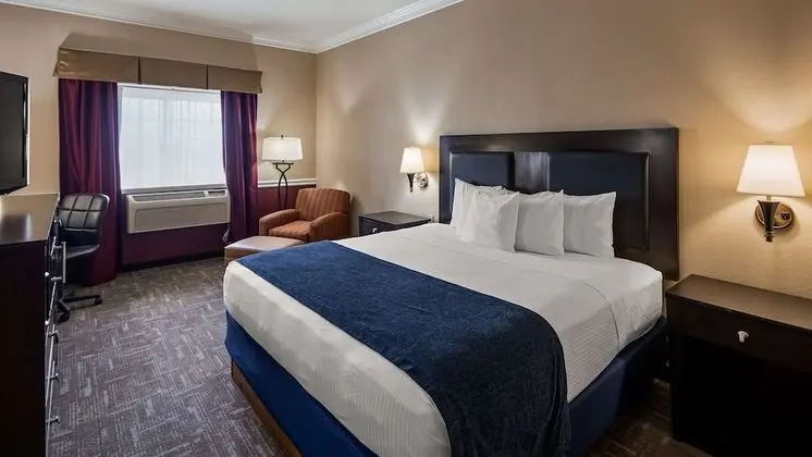 Standard Oda, 1 En Büyük (King) Boy Yatak, Engellilere Uygun, Küvet