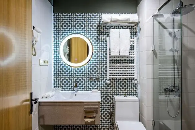 Standard Oda, 1 En Büyük (King) Boy Yatak, Balkon, Dağ Manzaralı