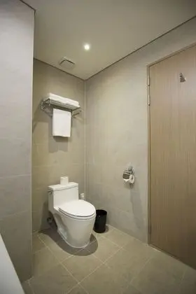 Standard Oda, 2 Çift Kişilik Yatak, Kısmi Deniz Manzaralı