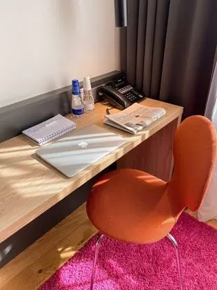 Business Oda, 1 En Büyük (King) Boy Yatak, Sigara İçilmez