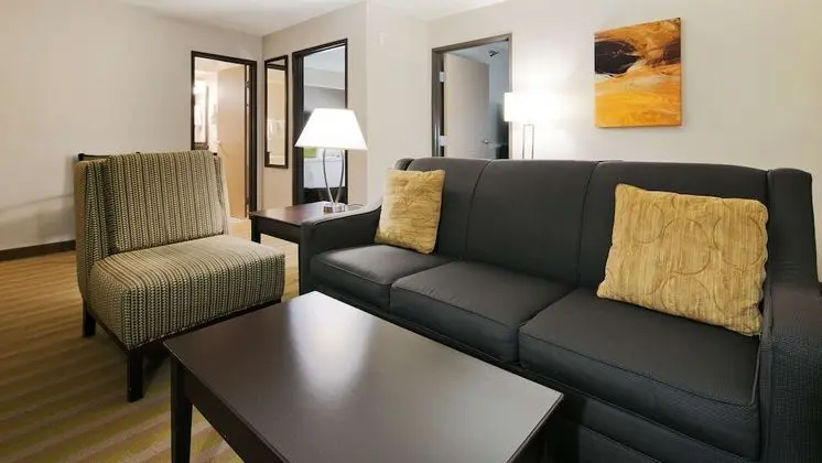 Süit, 2 Yatak Odası, Sigara İçilmez, Buzdolabı ve Mikrodalga (2nd Floor;with Sofabed)