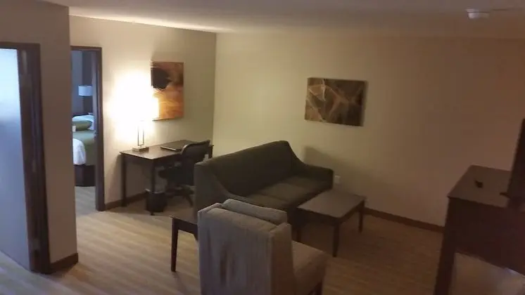 Süit, 2 Yatak Odası, Sigara İçilmez, Buzdolabı ve Mikrodalga (2nd Floor;with Sofabed)