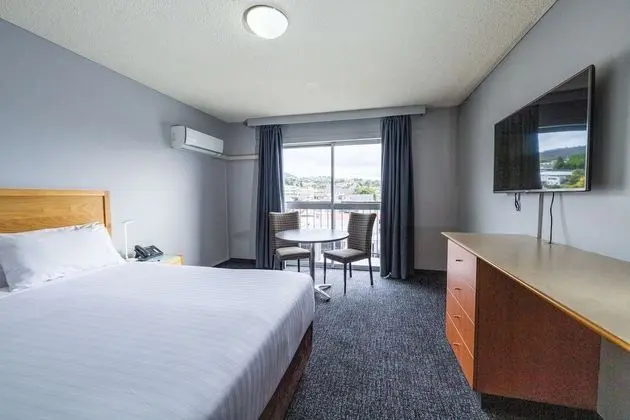 Süit, 1 En Büyük (King) Boy Yatak, Sigara İçilmez, Balkon