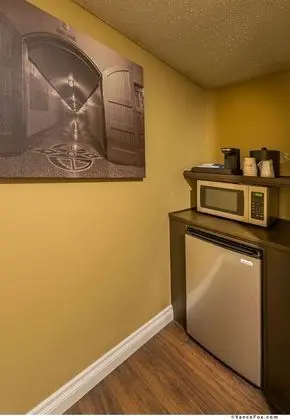 Standard Oda, 2 Büyük (Queen) Boy Yatak, Engellilere Uygun, Sigara İçilmez