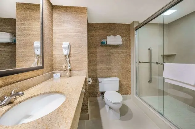 Standard Oda, 1 En Büyük (King) Boy Yatak, Sigara İçilmez, Buzdolabı ve Mikrodalga