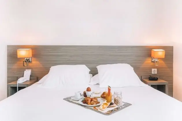 Comfort Oda, 1 Büyük (Queen) Boy Yatak, Sigara İçilmez, Küvet