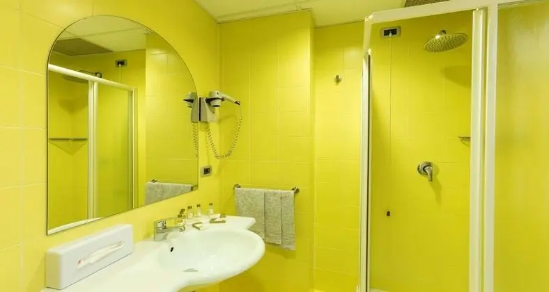 Standard Oda, Birden Çok Yatak, Sigara İçilmez