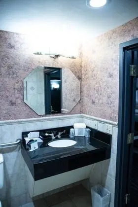 Standard Oda, 1 En Büyük (King) Boy Yatak, Engellilere Uygun, Sigara İçilmez