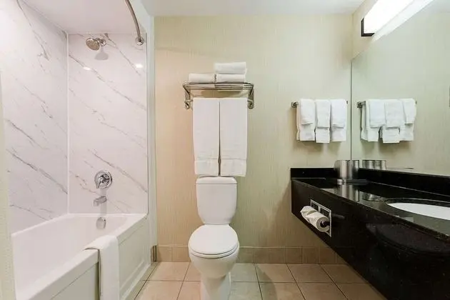 Standard Oda, 2 Büyük (Queen) Boy Yatak, Sigara İçilmez, Kule (Refrigerator)