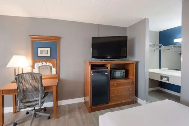 Standard Oda, 2 Çift Kişilik Yatak, Sigara İçilmez, Buzdolabı ve Mikrodalga (Pet Friendly)