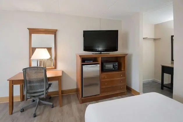 Standard Oda, 2 Çift Kişilik Yatak, Sigara İçilmez, Buzdolabı ve Mikrodalga (Pet Friendly)