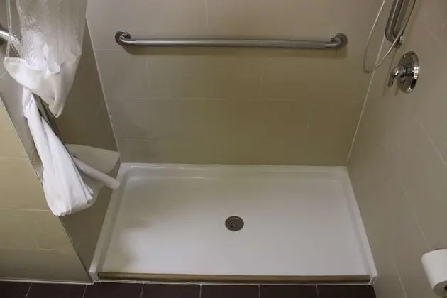 Standard Oda, 1 En Büyük (King) Boy Yatak, Engellilere Uygun, Sigara İçilmez