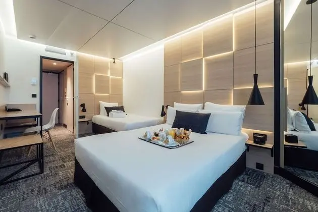 Deluxe Oda, Birden Çok Yatak, Sigara İçilmez