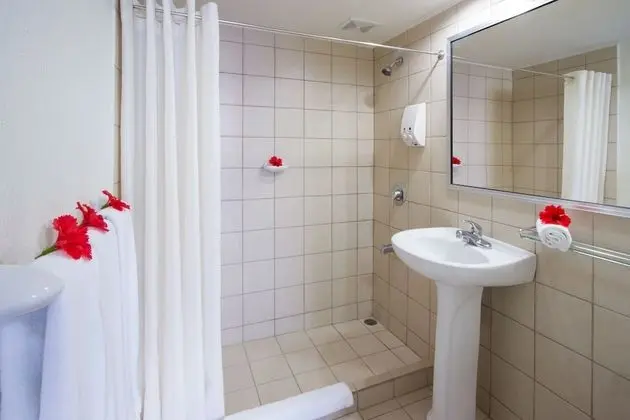 Standard Oda, Birden Çok Yatak, Sigara İçilmez, Bahçe Manzaralı
