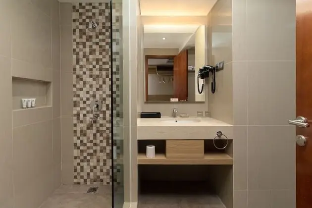 Deluxe Oda, 1 Büyük (Queen) Boy Yatak, Sigara İçilebilir, Balkon