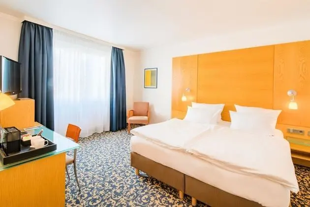 Business Oda, 1 Çift Kişilik Yatak