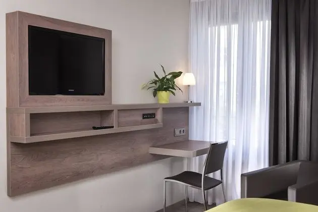 Standard Oda, 1 Çift Kişilik Yatak