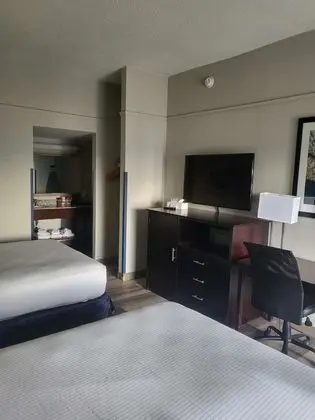 Standard Oda, 2 Büyük (Queen) Boy Yatak, Sigara İçilmez, Buzdolabı ve Mikrodalga