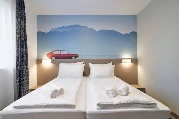 Standard Oda, 1 Çift Kişilik Yatak (Converts to 2 Twin Beds)