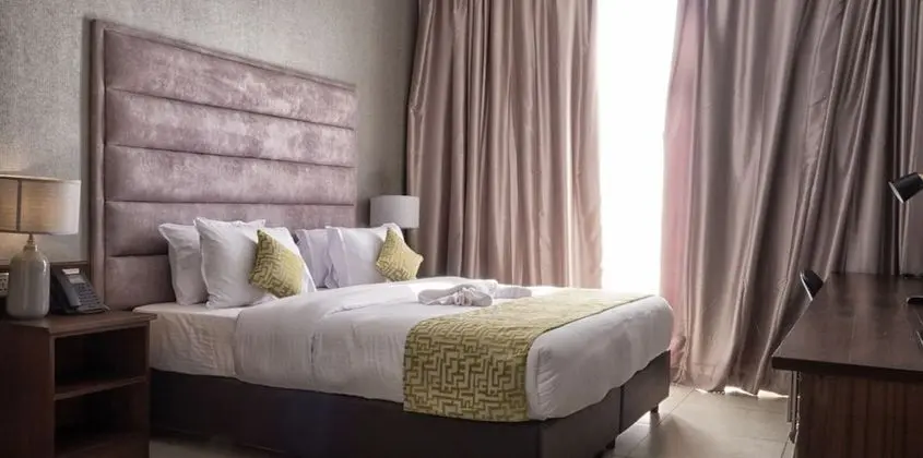 Standard Oda, 1 En Büyük (King) Boy Yatak, Sigara İçilmez
