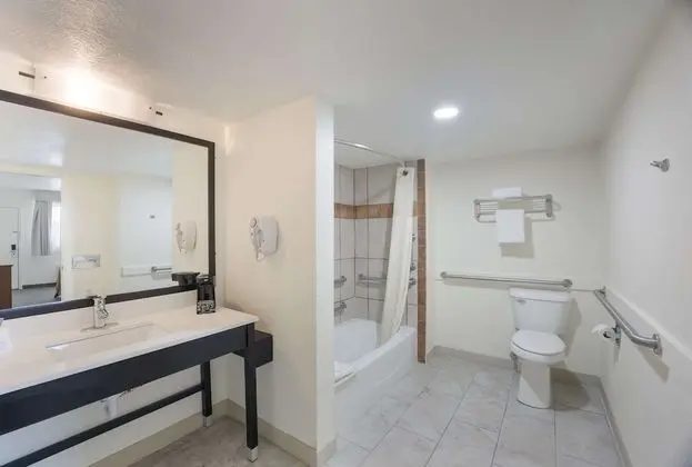 Standard Oda, 1 En Büyük (King) Boy Yatak, Engellilere Uygun, Sigara İçilmez