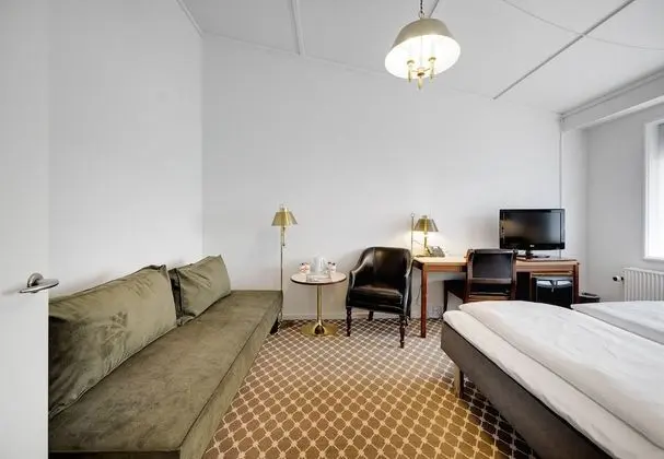 Luxury Tek Büyük Yataklı Oda
