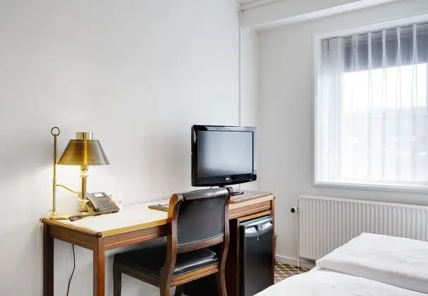 Luxury Tek Büyük Yataklı Oda