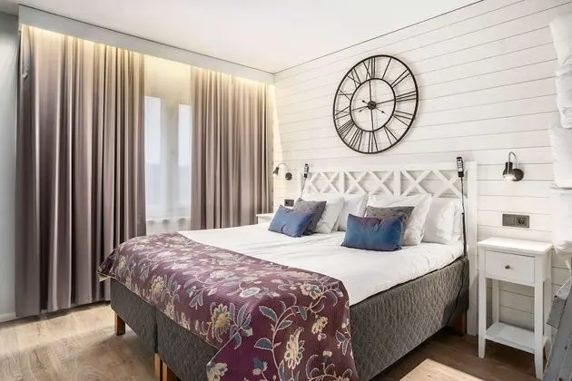 Süit, 1 En Büyük (King) Boy Yatak, Sigara İçilmez (with Sofabed)