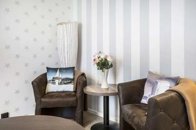 Süit, 1 En Büyük (King) Boy Yatak, Sigara İçilmez (with Sofabed)