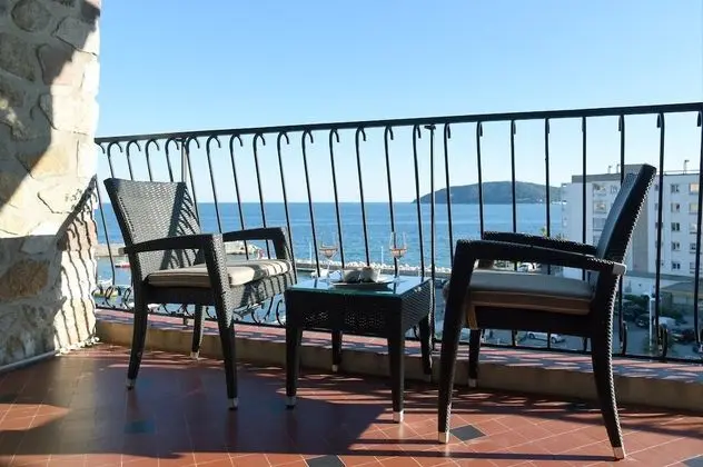 Junior Süit, 1 Büyük (Queen) Boy Yatak ve Çekyat, Balkon, Deniz Manzaralı (with Sofabed)