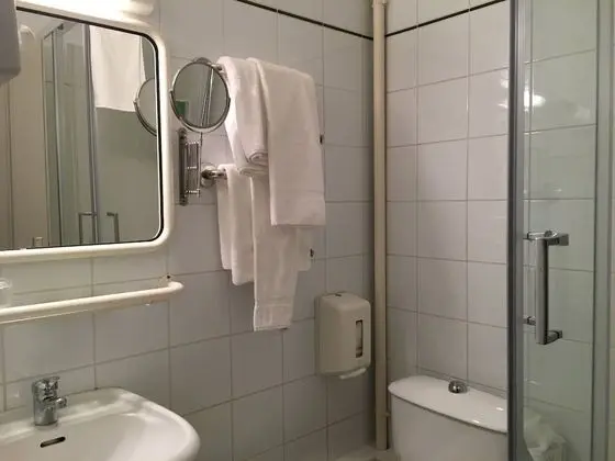 Tek Büyük Yataklı Oda (Mansardée)