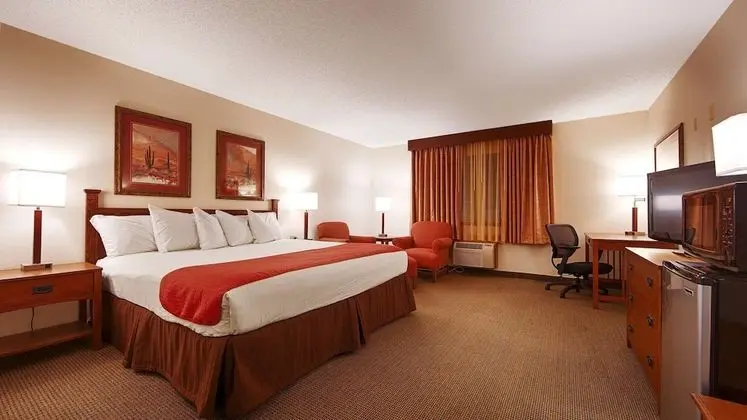 Standard Oda, 1 En Büyük (King) Boy Yatak, Engellilere Uygun, Sigara İçilmez (Walk-in Shower)